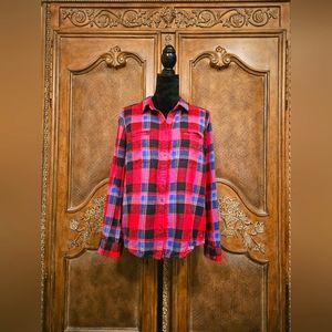 ROXY Long Sleeve Two-Way Flannel Shirt in Reds and Blues Size Medium